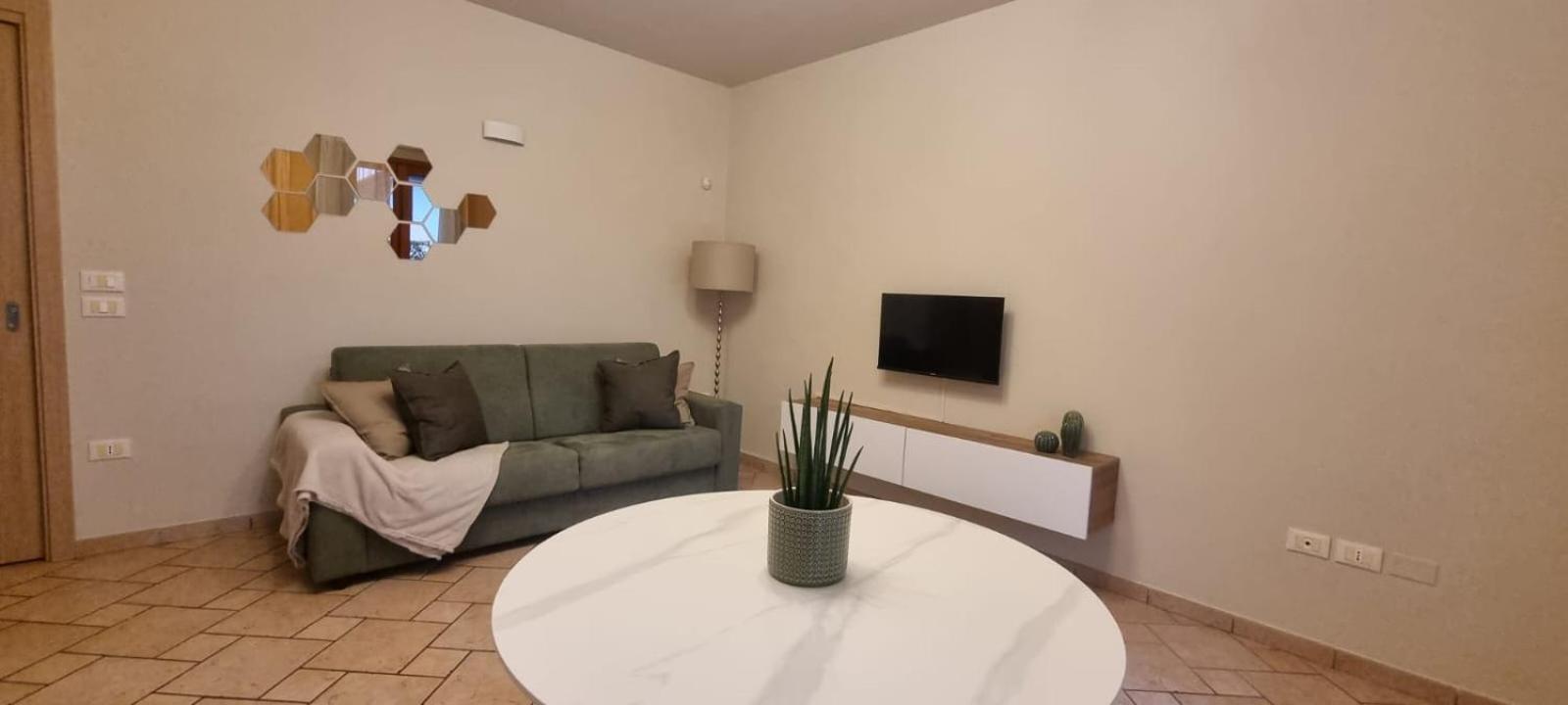 Hoya Apartment Sirmione Buitenkant foto