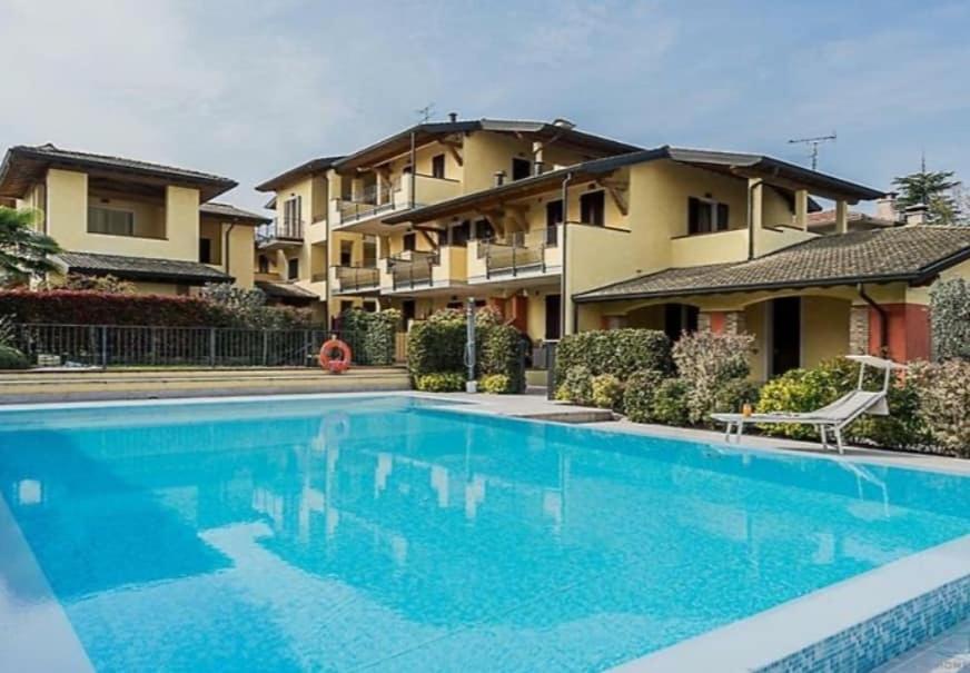 Hoya Apartment Sirmione Buitenkant foto