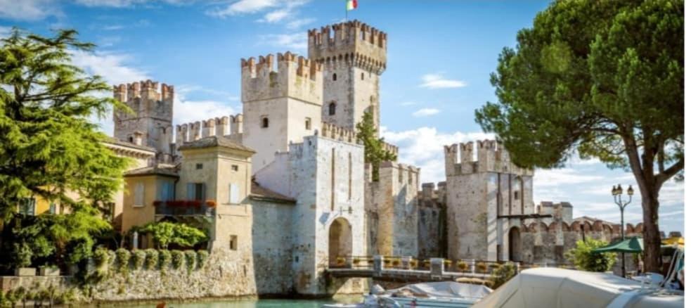 Hoya Apartment Sirmione Buitenkant foto