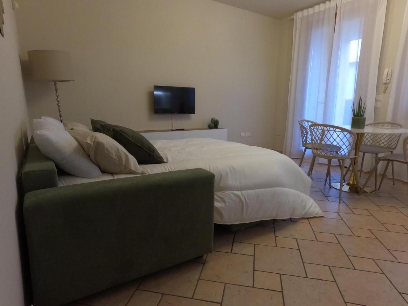 Hoya Apartment Sirmione Buitenkant foto