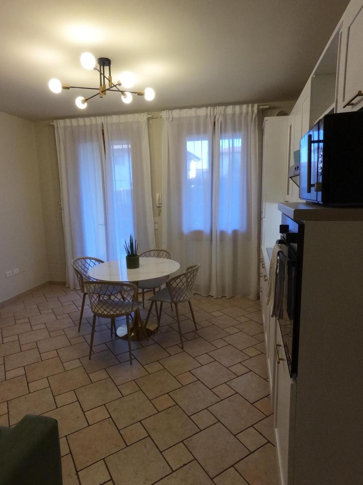 Hoya Apartment Sirmione Buitenkant foto